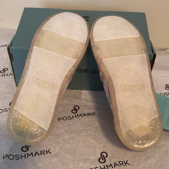 Glittery Unicorn shoes - Picture 6 of 6